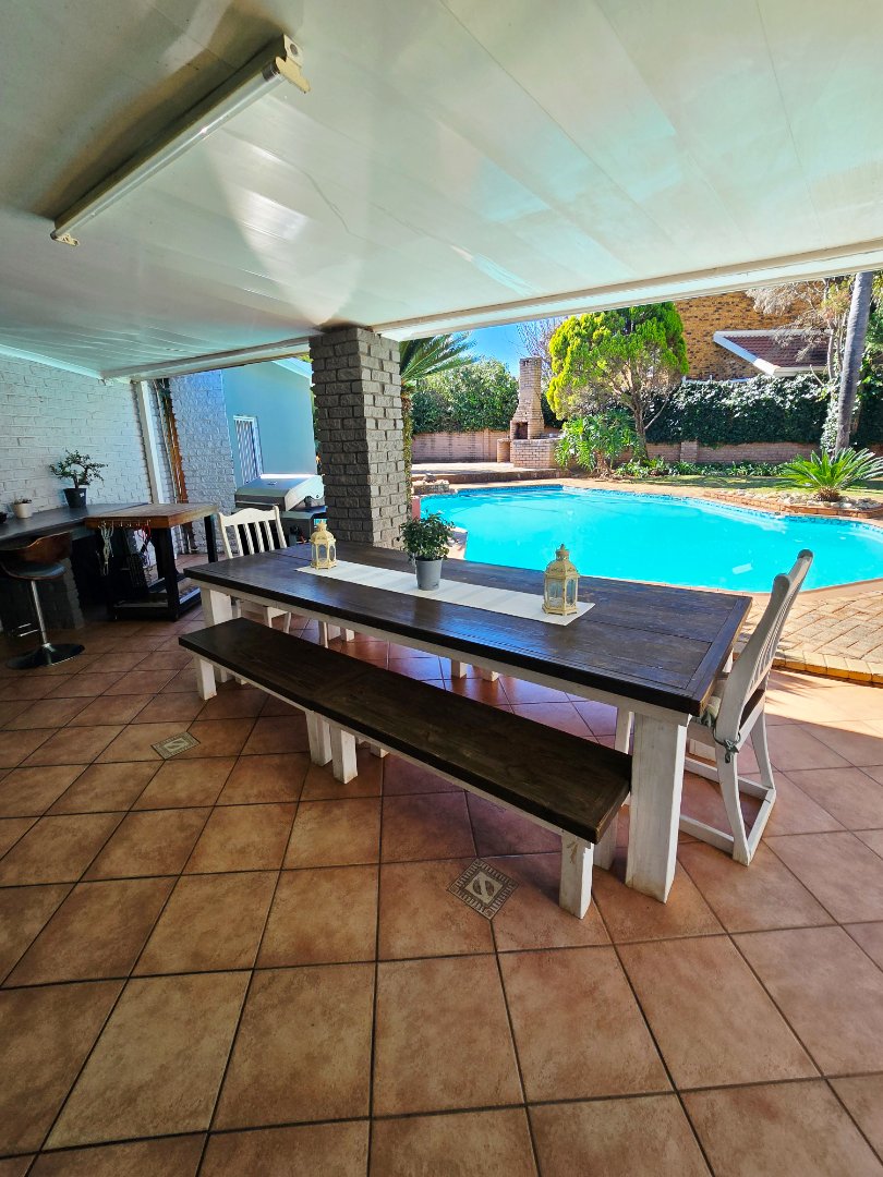 4 Bedroom Property for Sale in Wilkoppies North West